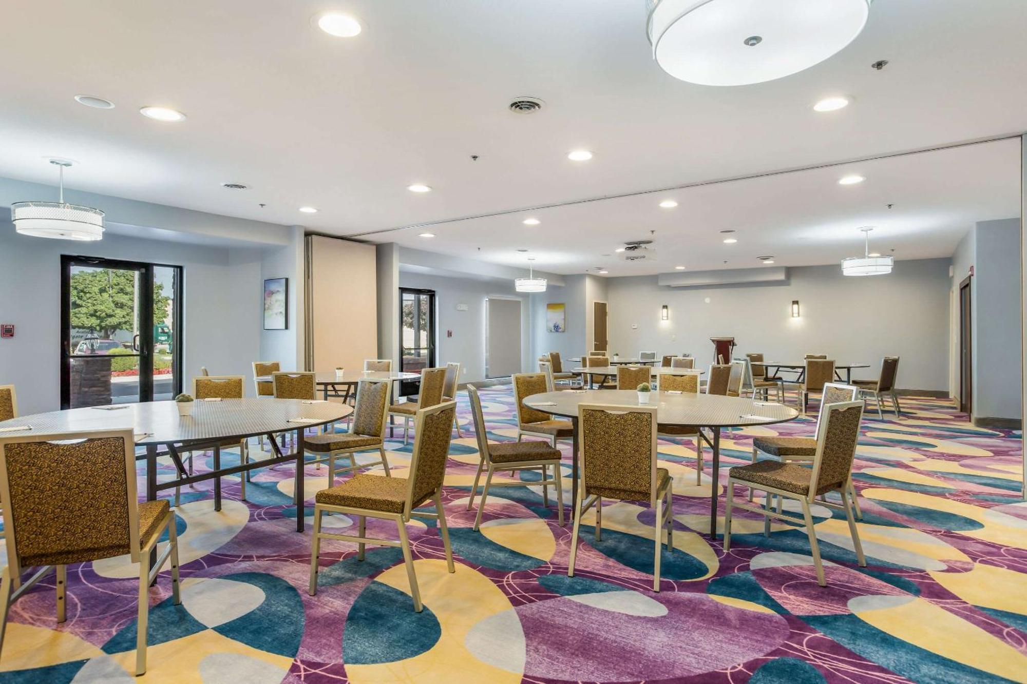 The Leo Collection Detroit, Ascend Hotel Collection Lincoln Park Exteriör bild