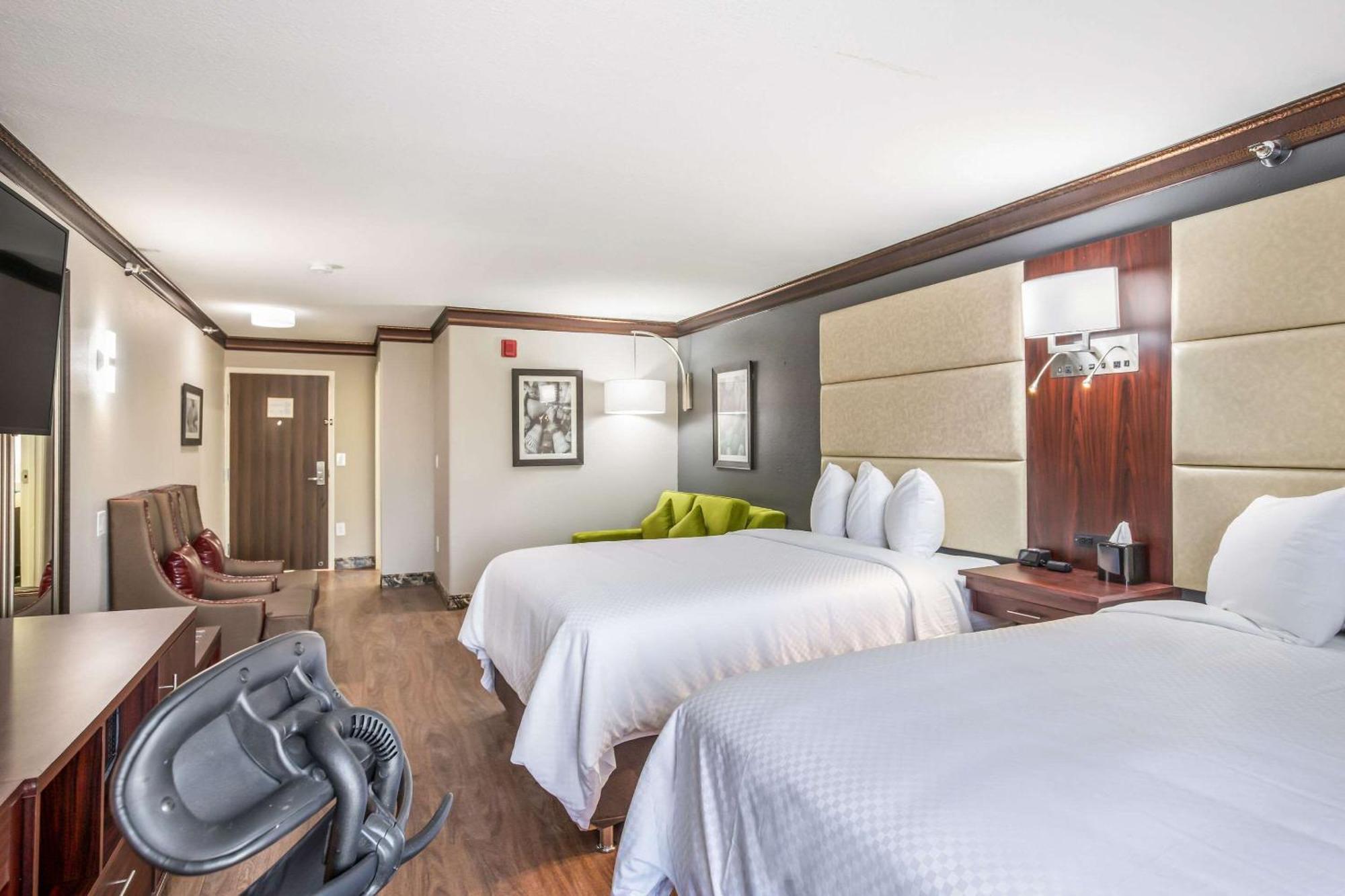 The Leo Collection Detroit, Ascend Hotel Collection Lincoln Park Exteriör bild