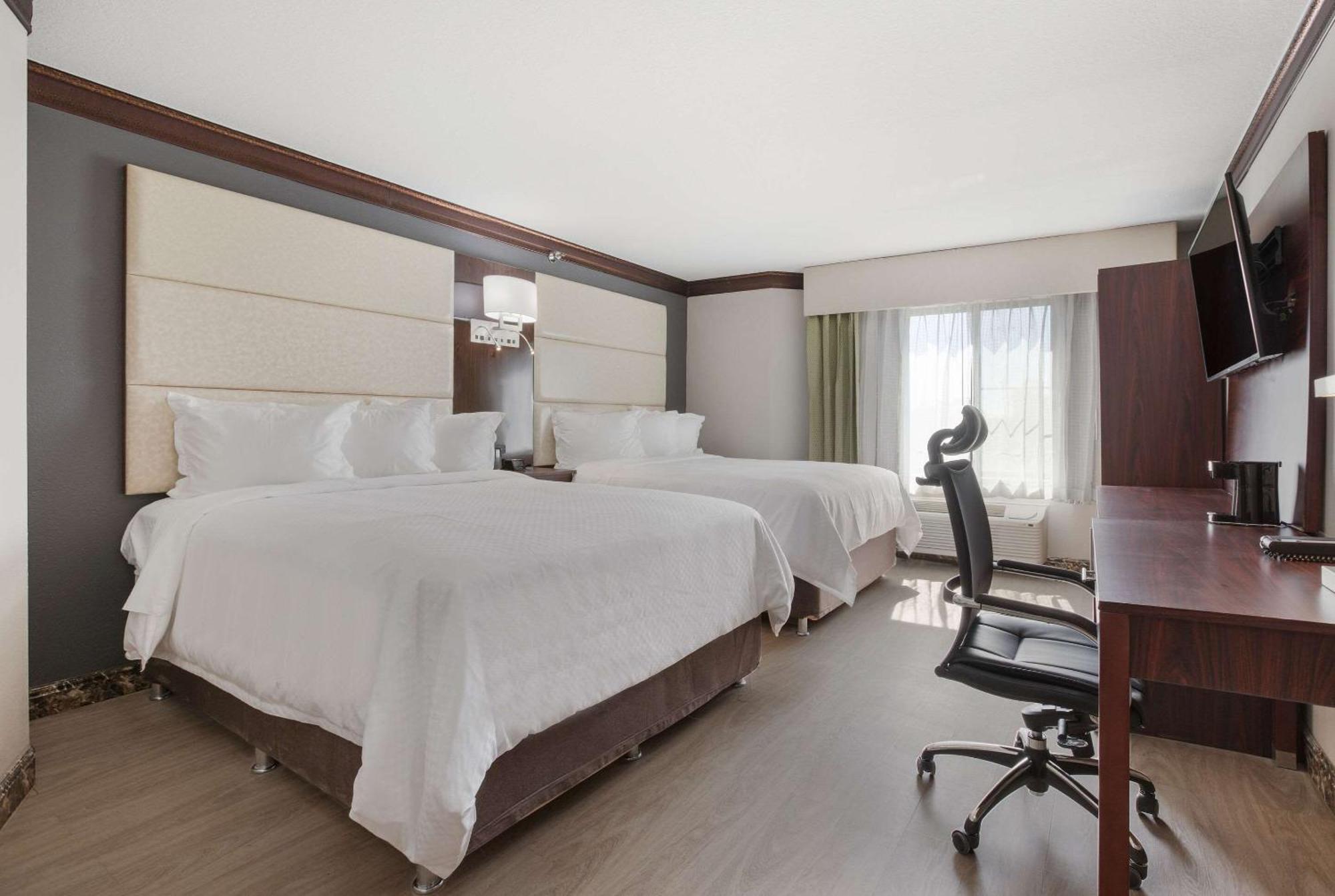 The Leo Collection Detroit, Ascend Hotel Collection Lincoln Park Exteriör bild