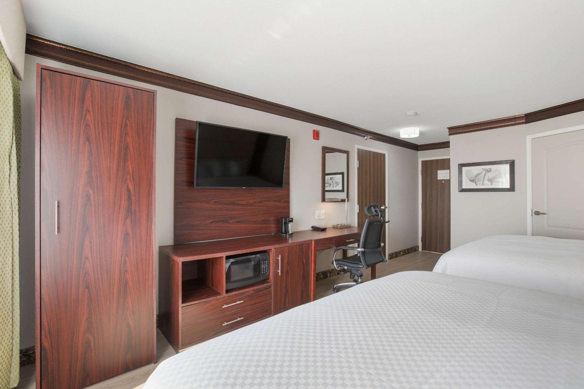 The Leo Collection Detroit, Ascend Hotel Collection Lincoln Park Exteriör bild