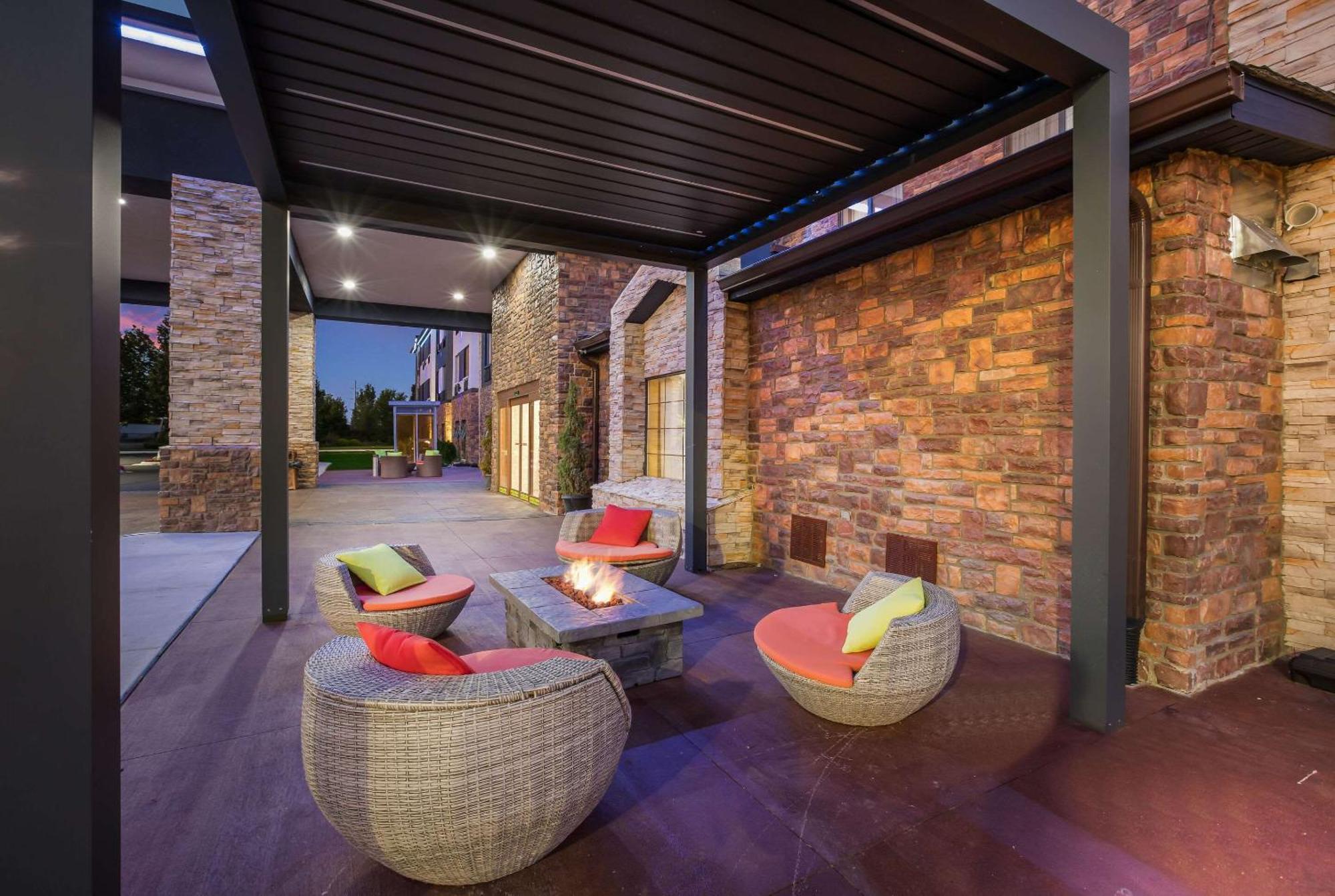 The Leo Collection Detroit, Ascend Hotel Collection Lincoln Park Exteriör bild