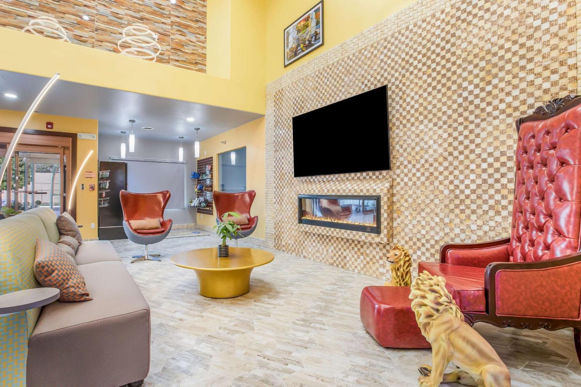 The Leo Collection Detroit, Ascend Hotel Collection Lincoln Park Exteriör bild